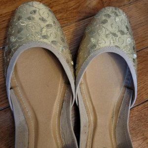 Zahara Champagne Shoes/Brand: Fuchsia